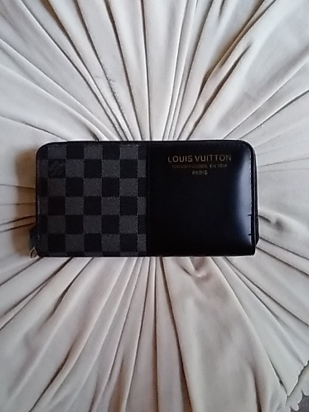 Black Checkered FASHION Zip Wallet